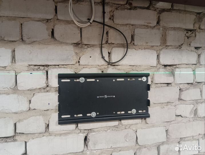 Установка телевизора на стену