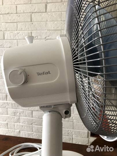Вентилятор настольный Tefal