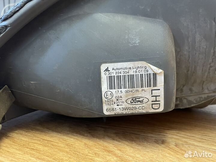 Фара левая /правая Ford Fiesta mk5