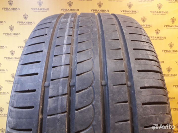 Pirelli P Zero Rosso 295/35 R21