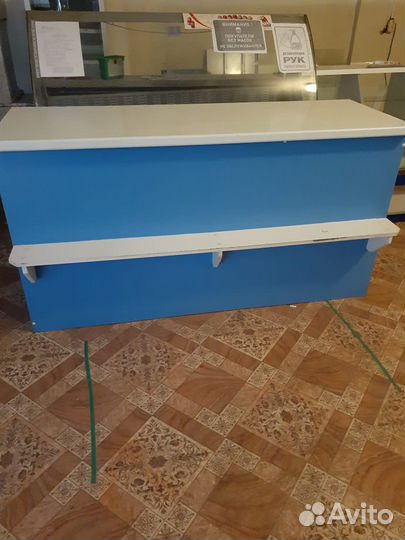 Стол-прилавок торговый