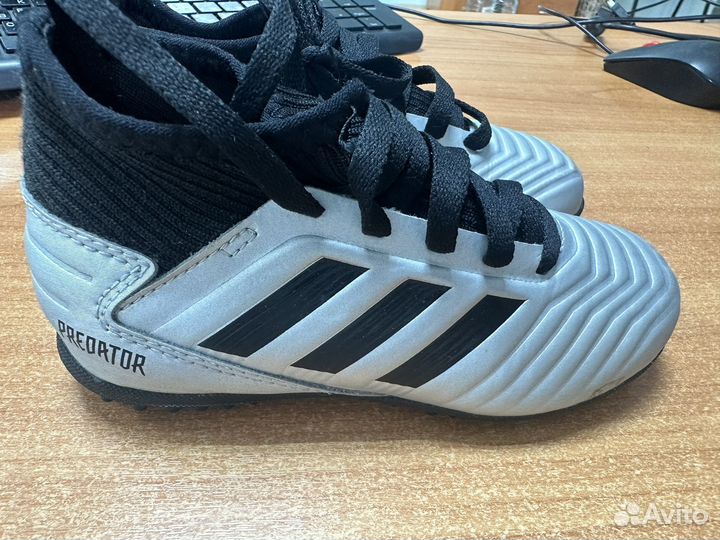 Футзалки adidas predator 28размер
