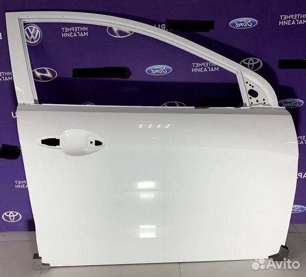 Дверь передняя правая KiA RiO 2011-2016 белая