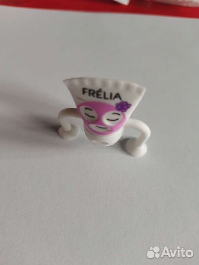 Продам игрушки мини лента