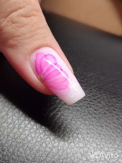 Маникюр, гель-лак, наращивание ногтей