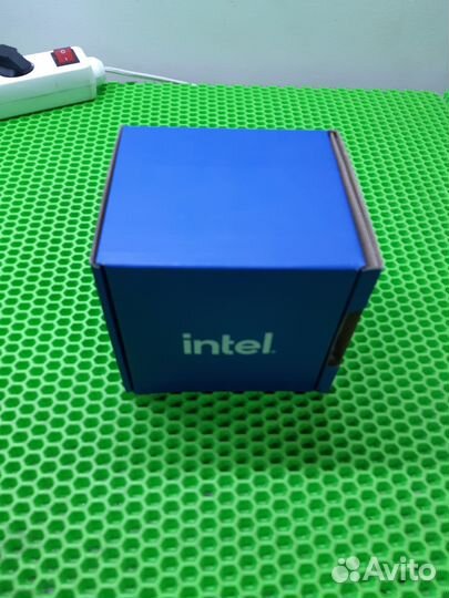 Кулер для процессора lga 1700 Intel Laminar RH1