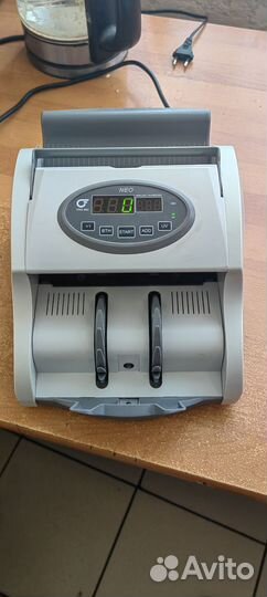 Машинка для счета денег