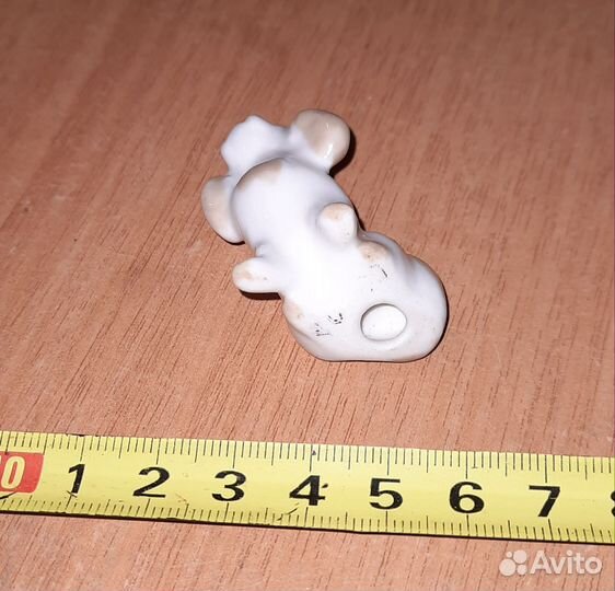 Статуэтка Маленькая собака с грустными глазами лфз