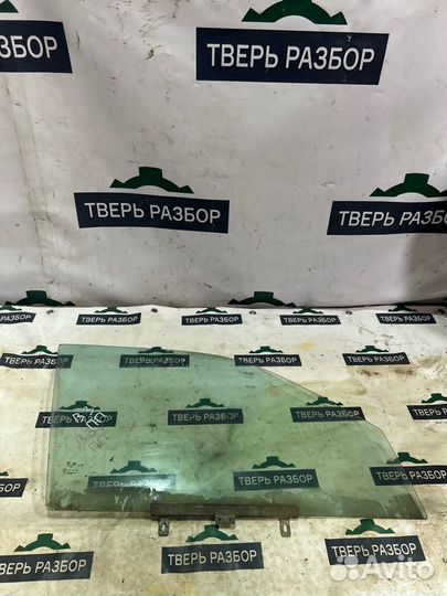 Стекло переднее правое Volkswagen Passat B3 1.8