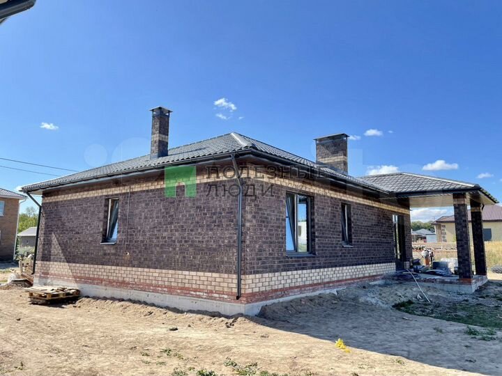 Коттедж 118 м² на участке 8 сот.