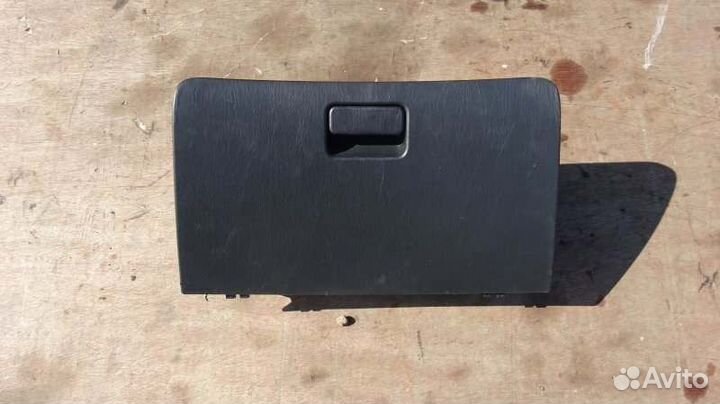 Бардачок Toyota Allex NZE124 1NZ-FE 2004/6