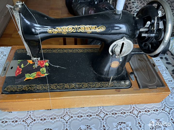 Швейная машинка 