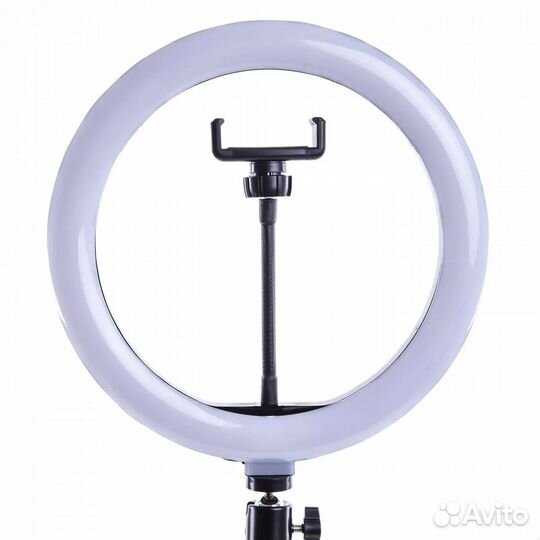 Крепление для телефона в кольцевой лампе