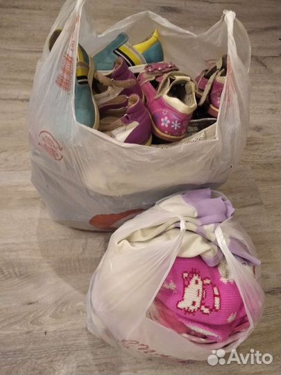 Одежда и обувь на девочку