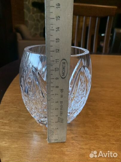Ваза хрустальная