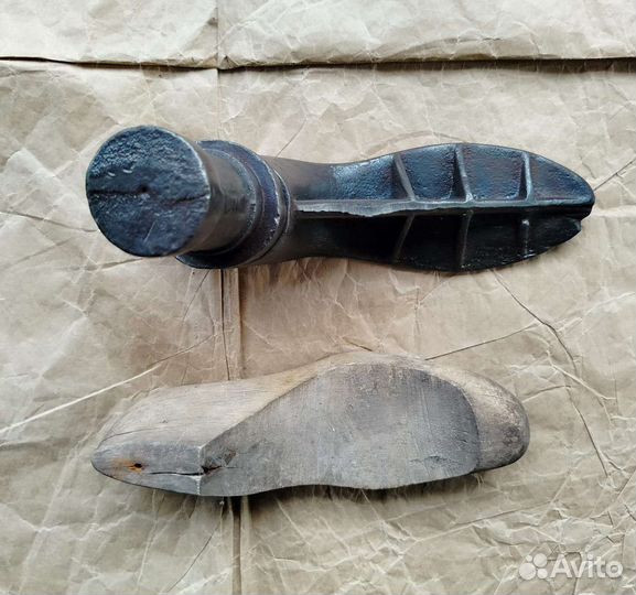 Старинный инструмент сапожника