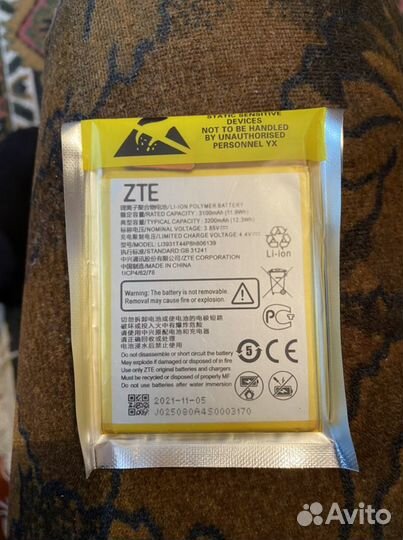 Батарея на zte v10 vita