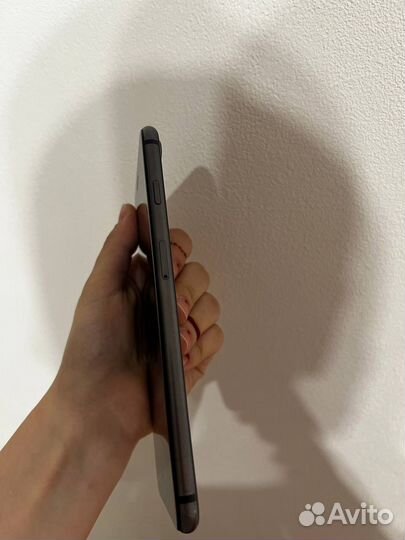 iPhone 8 Plus, 64 ГБ