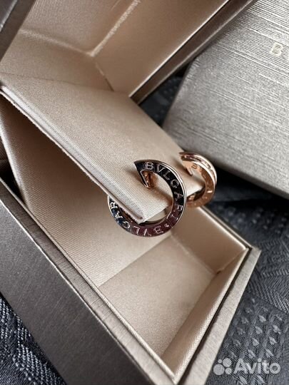 Золотые серьги bvlgari bzero1 18 карат