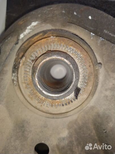 Подрамник двигателя Renault Clio 3 Lutecia K4M 801