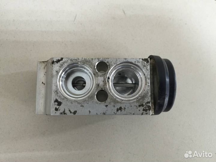 Клапан кондиционера Hyundai Solaris 2010-2017