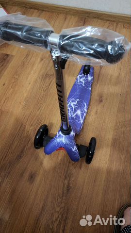 Самокат детский новый