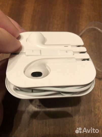 Наушники для iPhone проводные