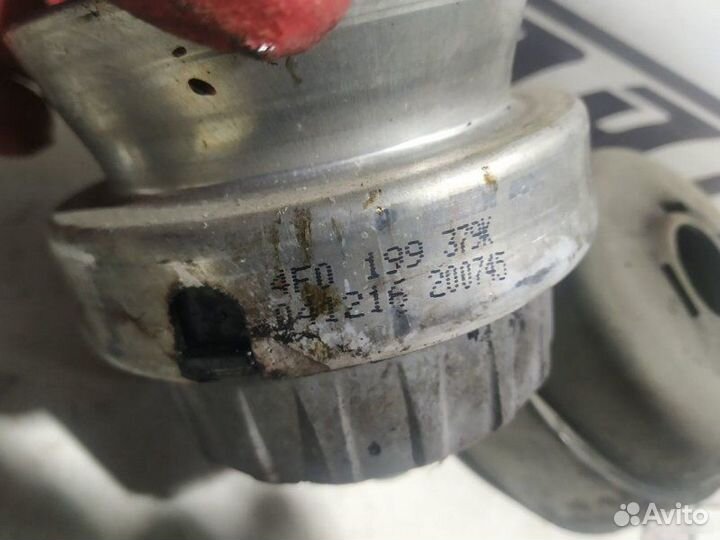 Подушка двигателя левая Audi A6 С6 2004—2008