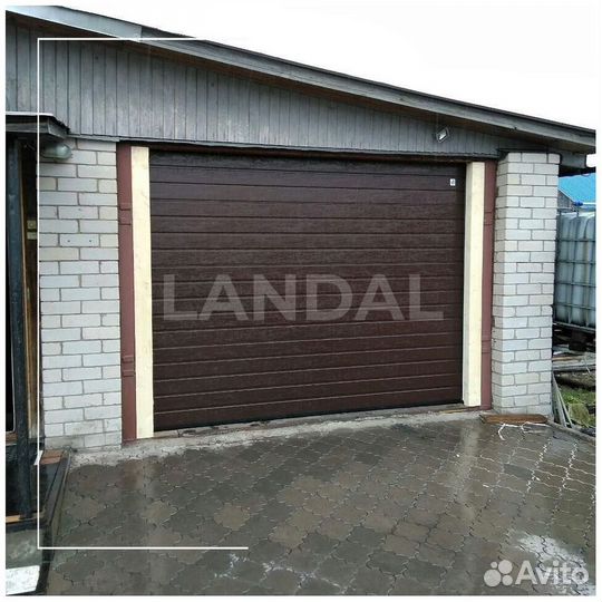 Секционные ворота