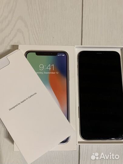 Телефон iPhone X