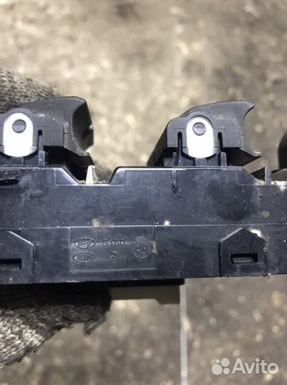 Блок стеклоподъемников Hyundai Solaris 2