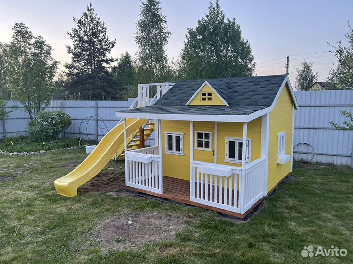 Игровой деревянный домик