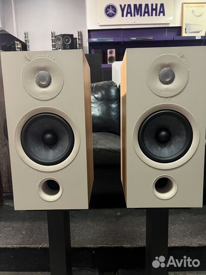 Полочная акустика колонки Focal Chora 806