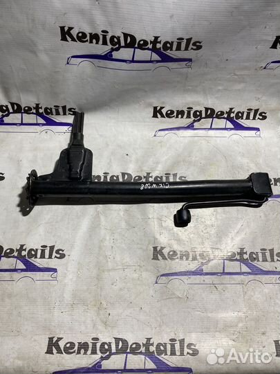 Оригинальный домкрат Mercedes