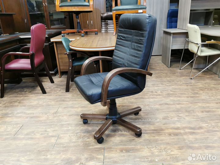 Кресло руководителя орман экс-чрн кожа дерево