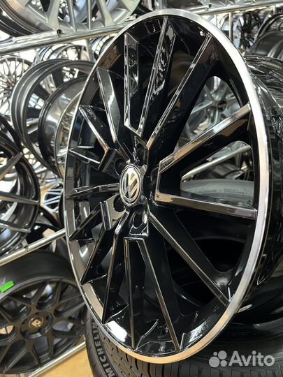 Диски литые R17 5*100 на Volkswagen