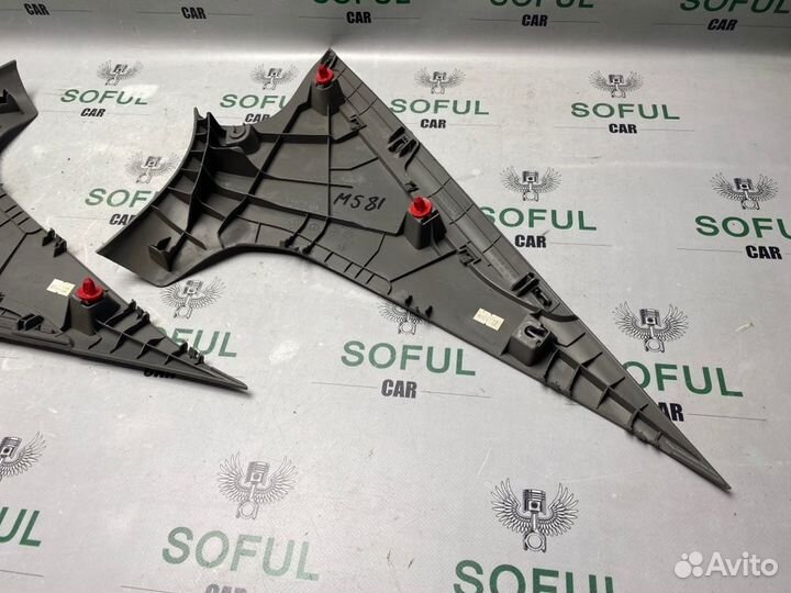 Обшивка стойки задняя Honda Civic 8 4D