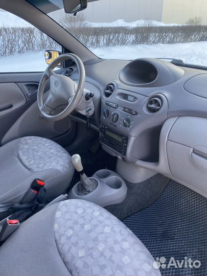 Toyota Echo 1.5 AT, 2001, 241 000 км