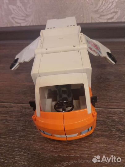 Ben 10,трансформирующийся грузовик -рука