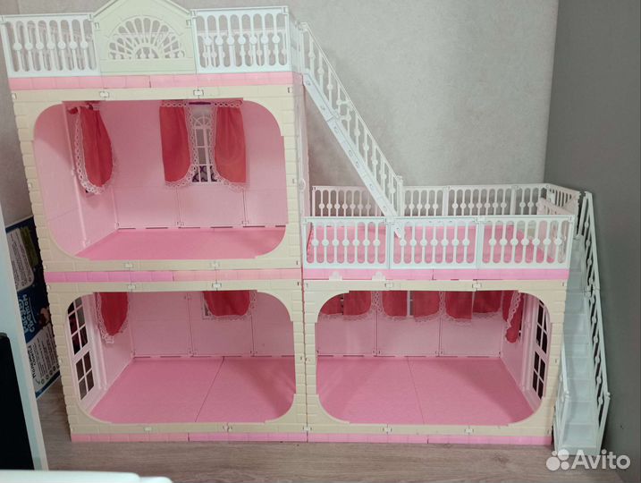 Домик кукольный 