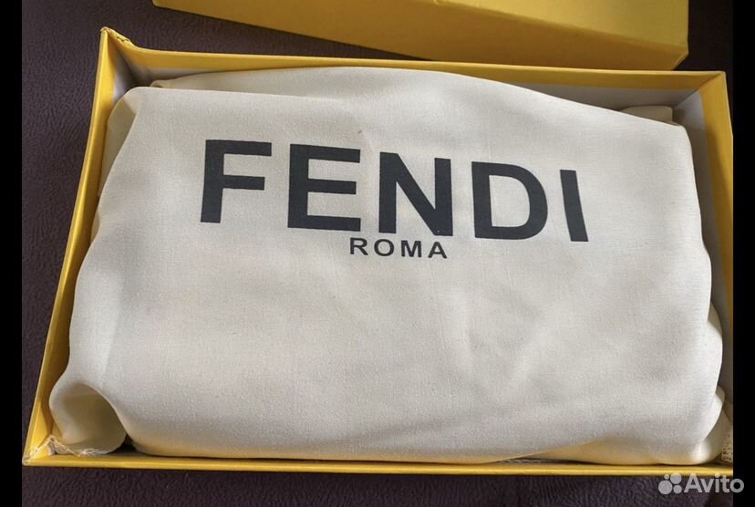 Женская сумка fendi