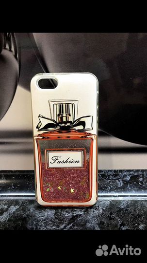 Чехлы на iPhone se