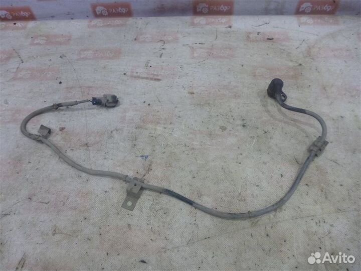 Датчик abs задний правый Mitsubishi Pajero V25W