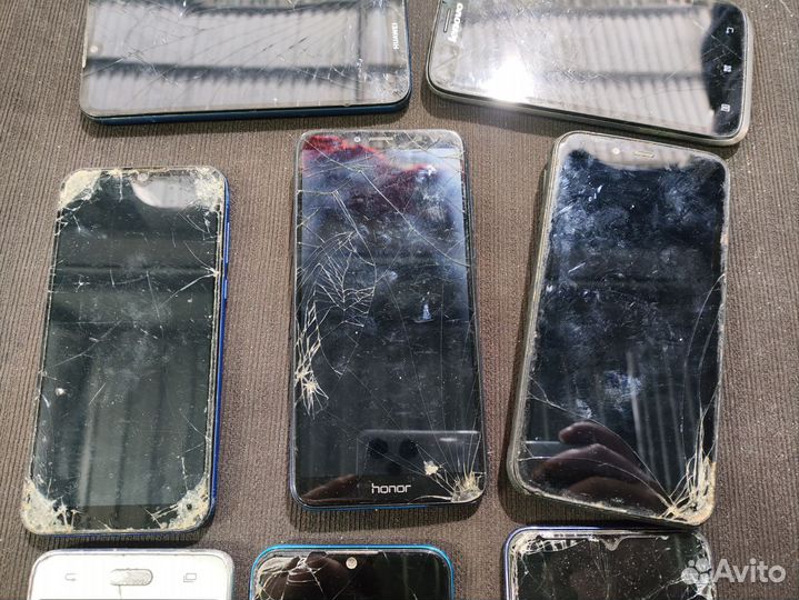 Samsung Galaxy A10, 2/32 ГБ