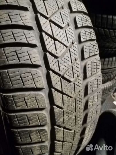 Pirelli Winter Sottozero 3 225/55 R18 98H
