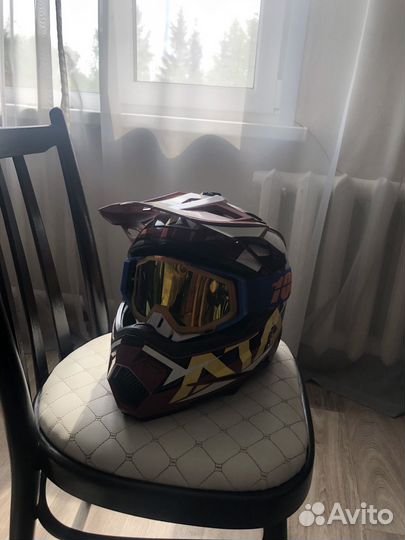 Кроссовый шлем