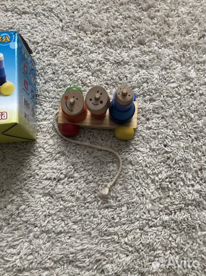 Игрушка из дерева