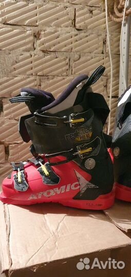 Горнолыжные ботинки atomic redster
