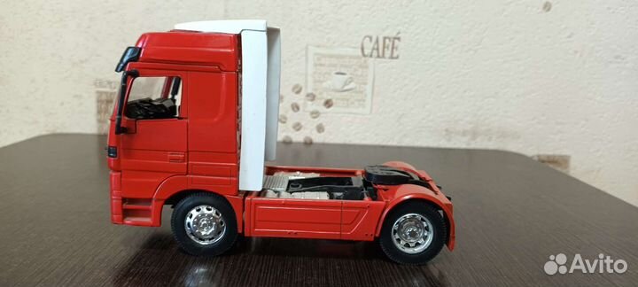 Модель mercedes actros 1/32
