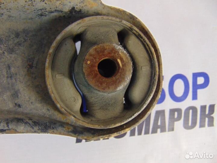 Рычаг задний продольный правый для Mitsubishi Lanc